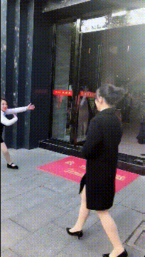 BBPdM5NnplgzwP0l.jpg