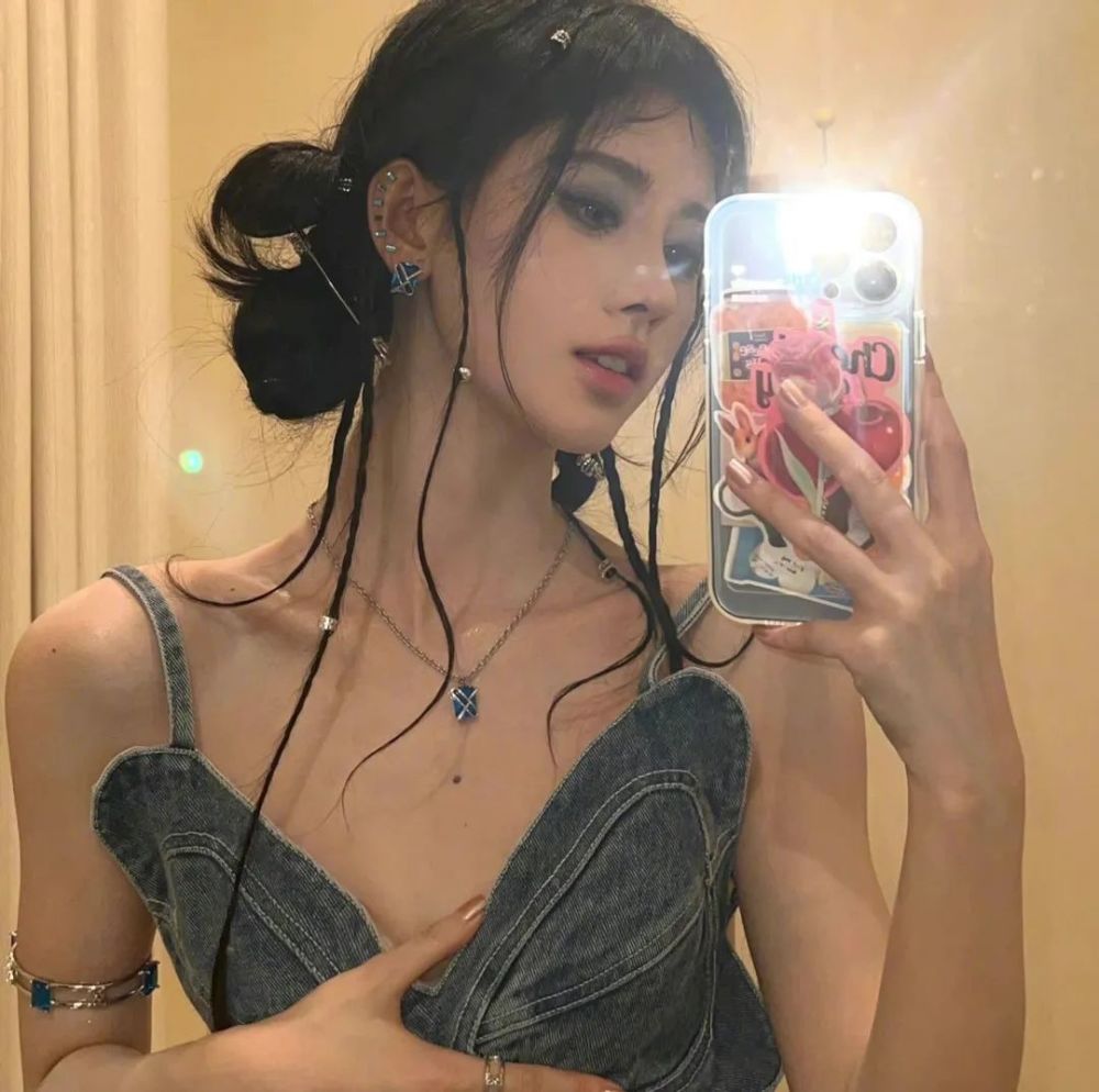 exW2GZQw7S4SG88p.jpg