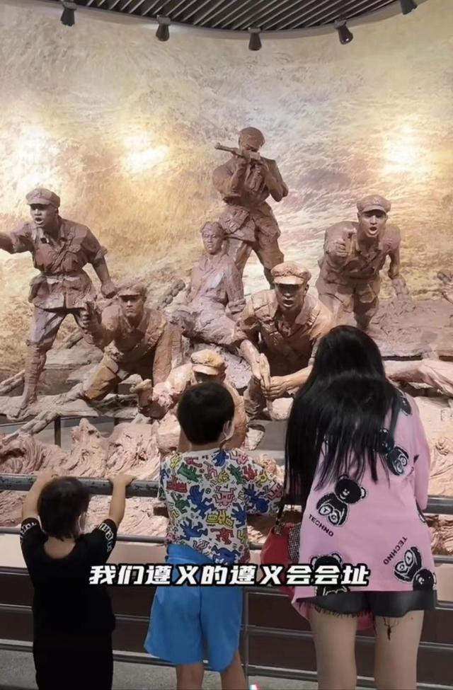RiMiN2BnD0I21oda.jpg
