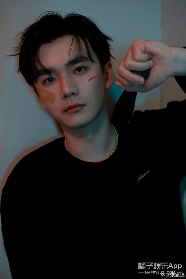 qdWqy2h17y6yx1OW.jpg