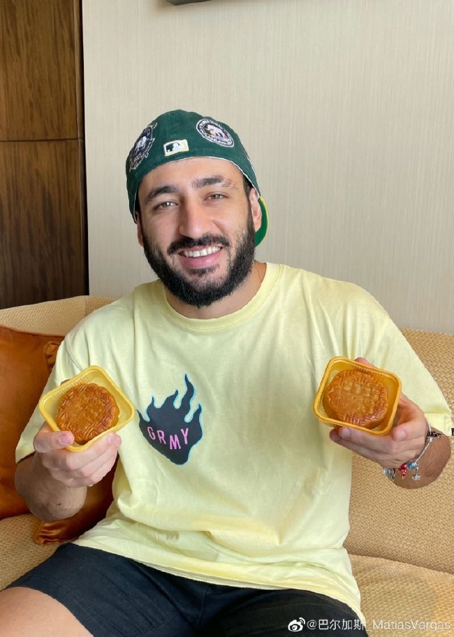 C7O2b297LzOZaWwl.jpg