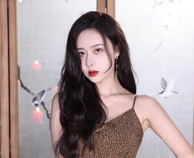 v5ebI0Vy55o5oD50.jpg