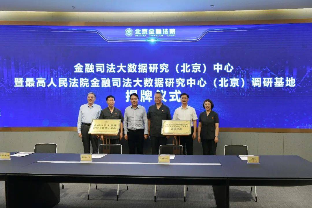 nv8v262VVBa5J5g6.jpg
