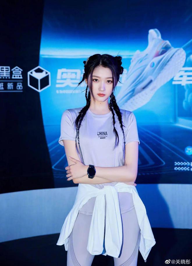 nqlsfQe915Ui9Yei.jpg