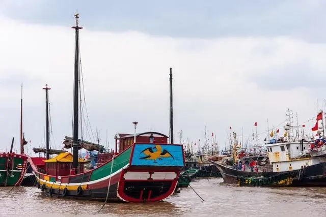 L080755070I85B5H.jpg