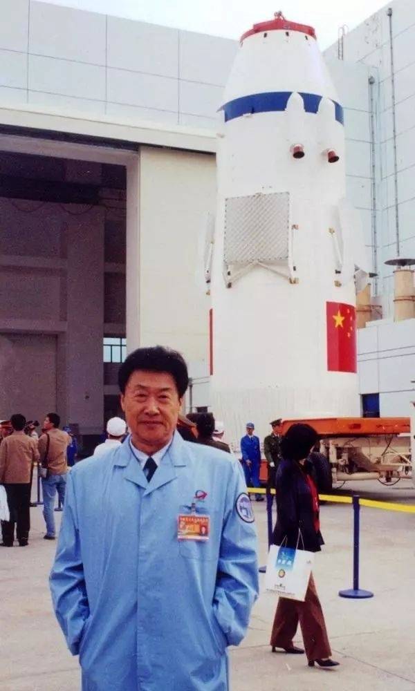 D7tT37ZPVS320s28.jpg