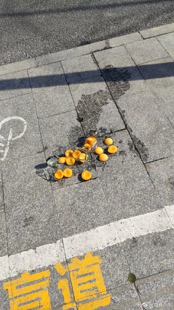 D0JpEeRvx3NWIRSJ.jpg D0JpEeRvx3NWIRSJ.jpg