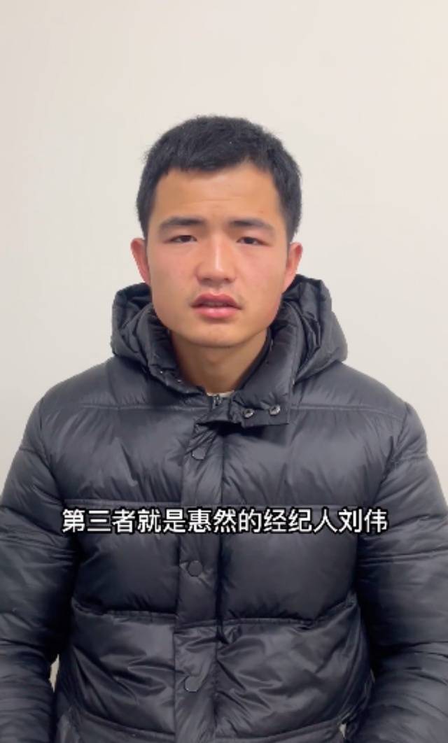 Dx1R1QA8s8N475Ax.jpg