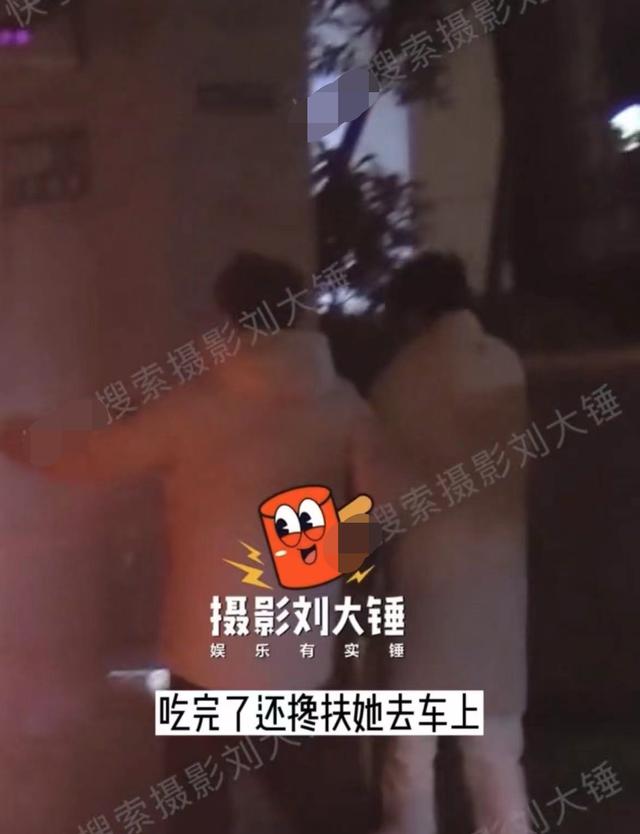 DVBkYwx2Xw4W43VY.jpg