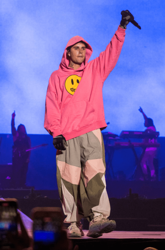 B3KiY1z3McS30BIs.jpg