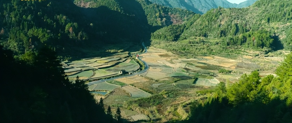 X2mzCnwzh12525D3.jpg