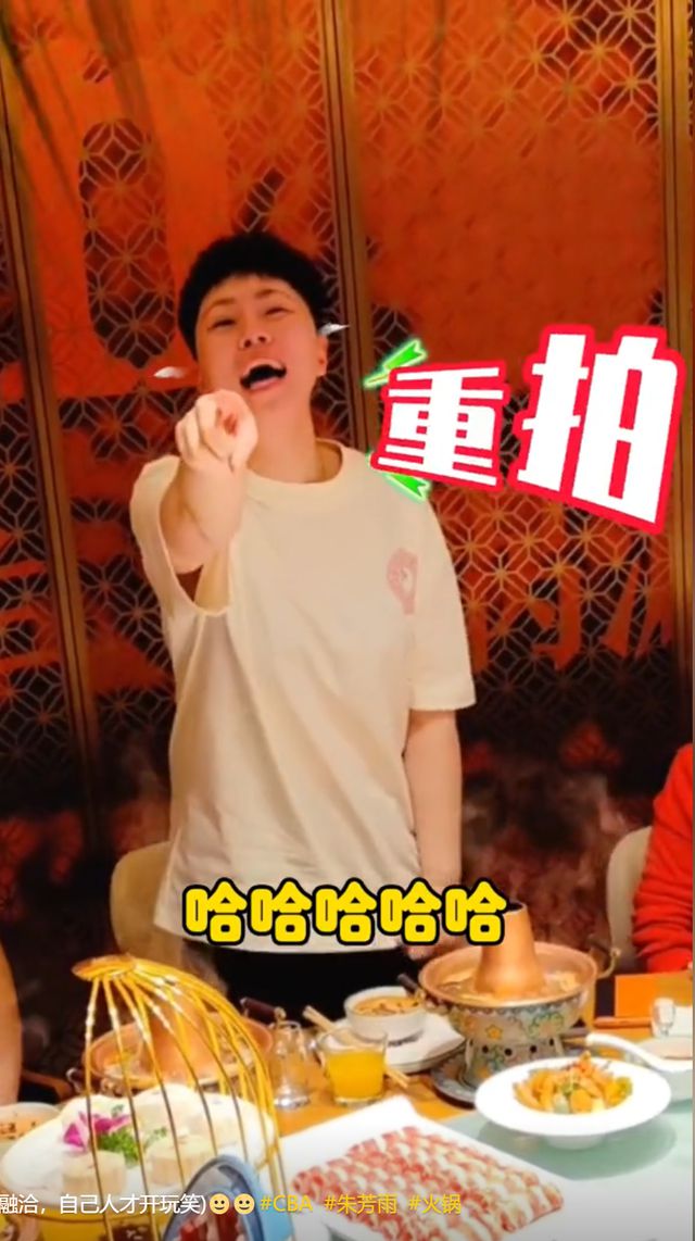 Mt8v8LE444V7g3tv.jpg