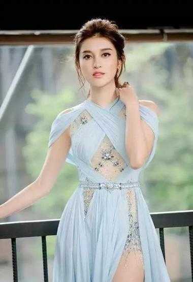 AI绘画作品欣赏-美女 (15).jpg