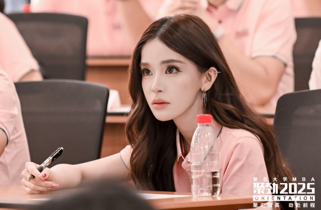 L67D9A9XC7q769x4.jpg