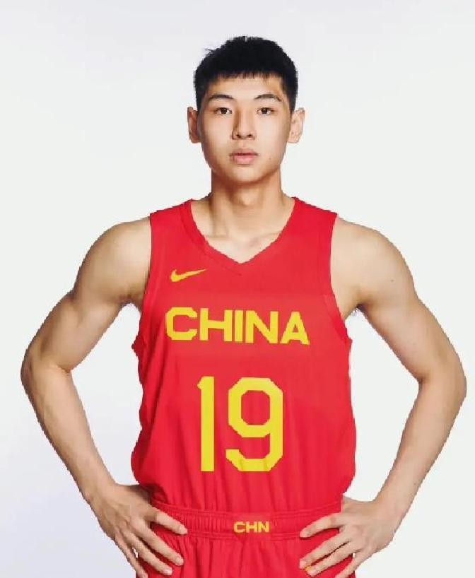 AMmCv0JV9CVKzkjj.jpg